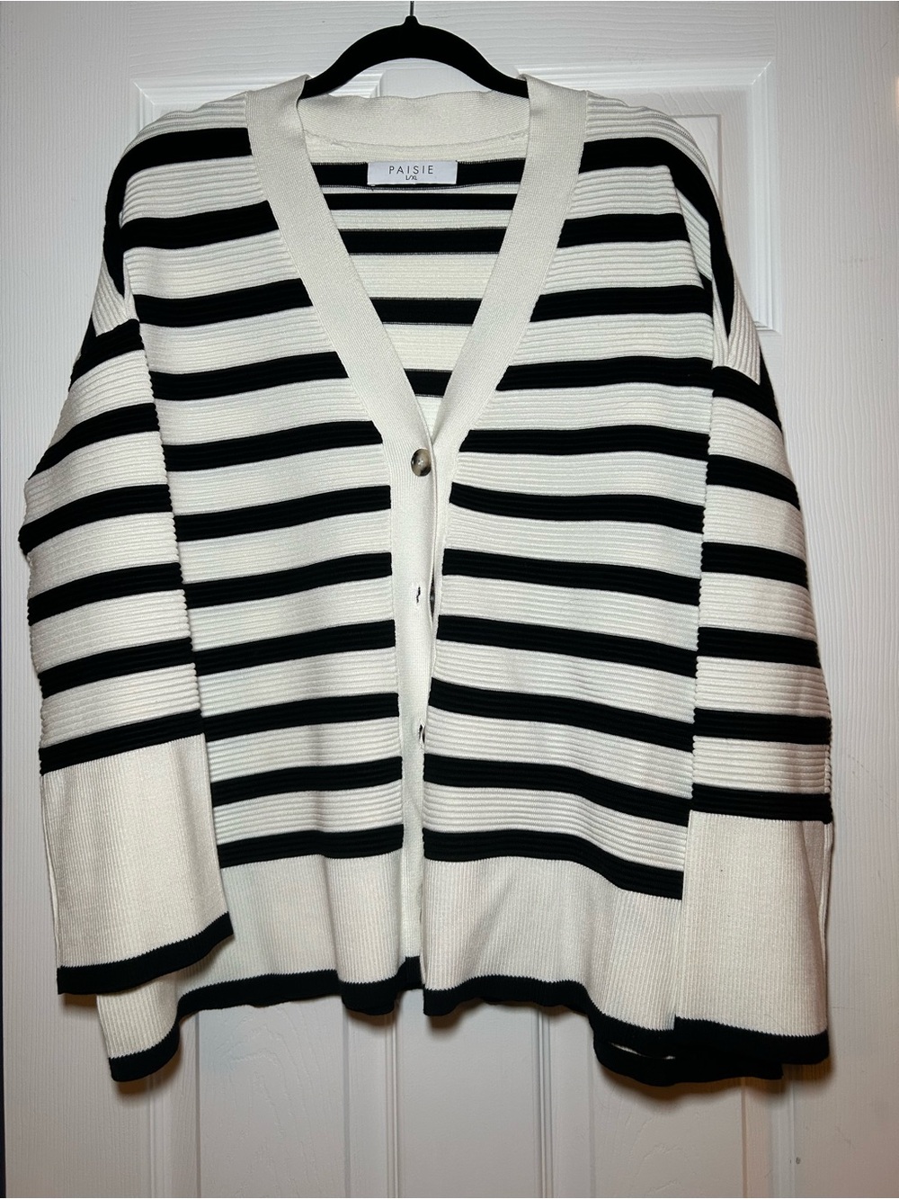 Black & White Striped V-Neck Button Cardigan